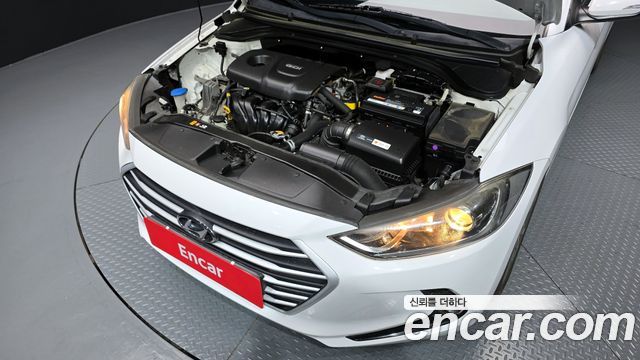 Hyundai AVANTE 2017 — photo 6