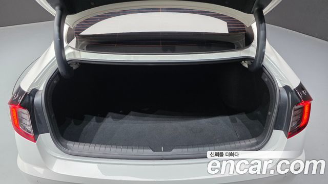 Hyundai Sonata 2020 — photo 27