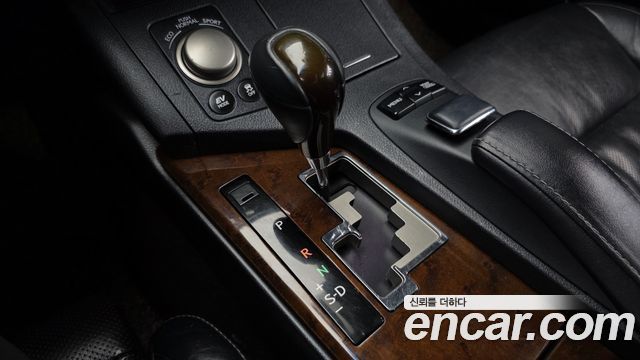 Lexus ES 2014 — photo 9