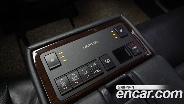 Lexus ES 2014 — photo 18