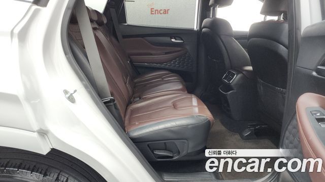 Hyundai Santafe 2019 — photo 17