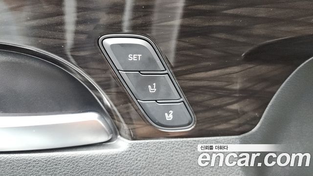 Hyundai Santafe 2019 — photo 24