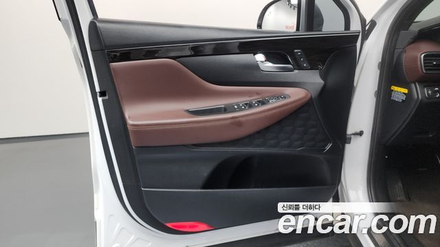 Hyundai Santafe 2019 — photo 14