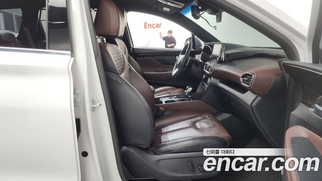 Hyundai Santafe 2019 — photo 16