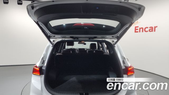 Hyundai Santafe 2019 — photo 27