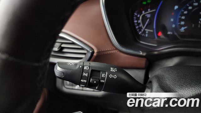 Hyundai Santafe 2019 — photo 33