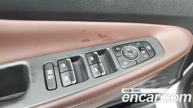 Hyundai Santafe 2019 — photo 34