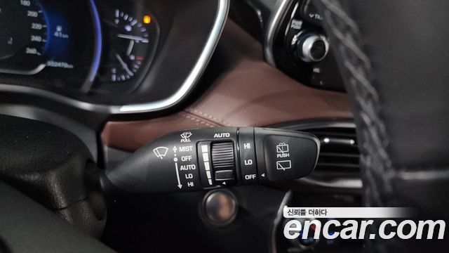 Hyundai Santafe 2019 — photo 35