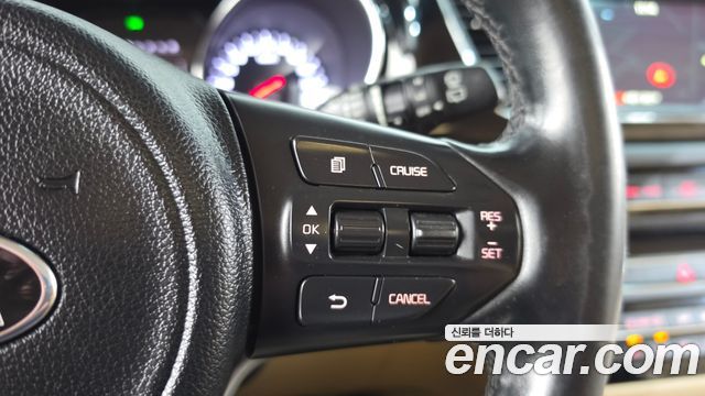 Kia Canival 2016 — photo 15