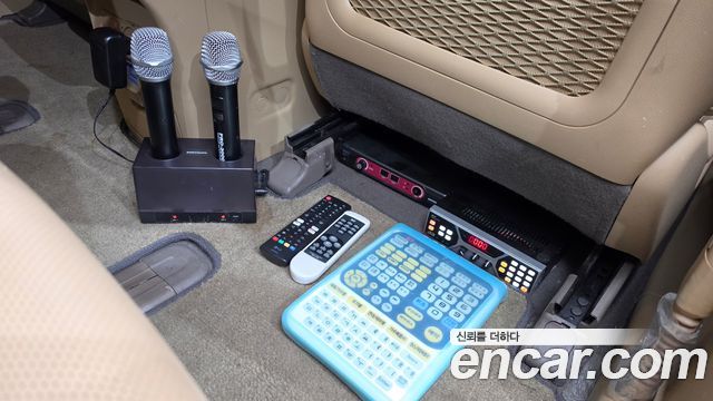 Kia Canival 2016 — photo 17
