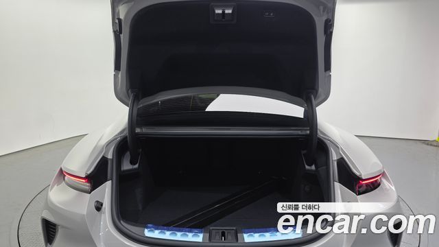 Porsche Taycan 2025 — photo 20
