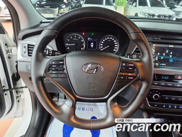 Hyundai Sonata 2017 — photo 12