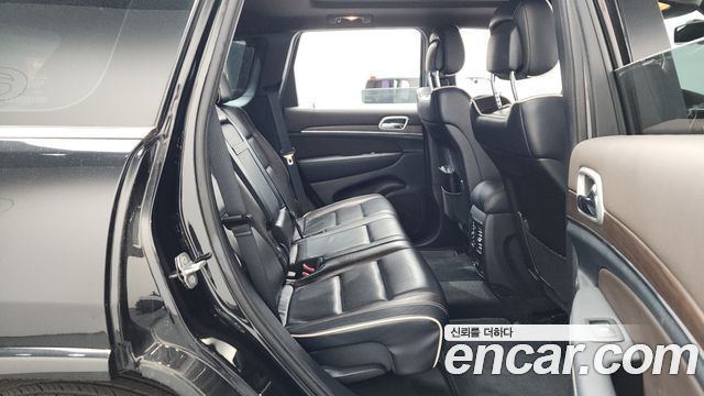 Jeep Cherokee 2014 — photo 11