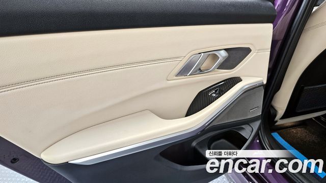 BMW 3-Series 2021 — photo 15