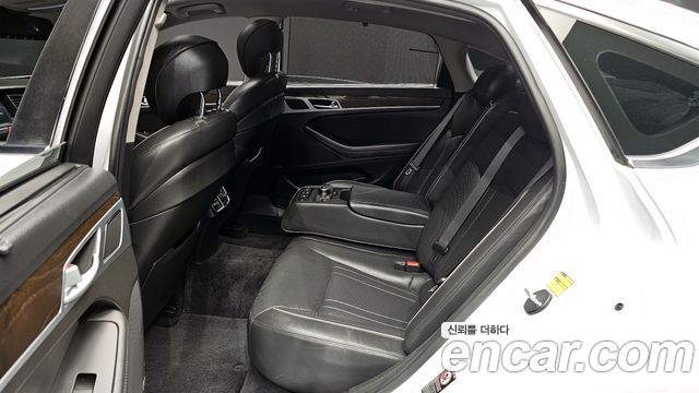 Hyundai Genesis 2015 — photo 11
