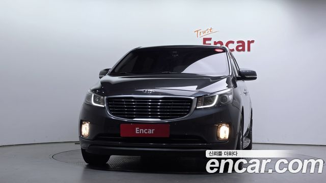 Kia Canival 2015 — photo 3