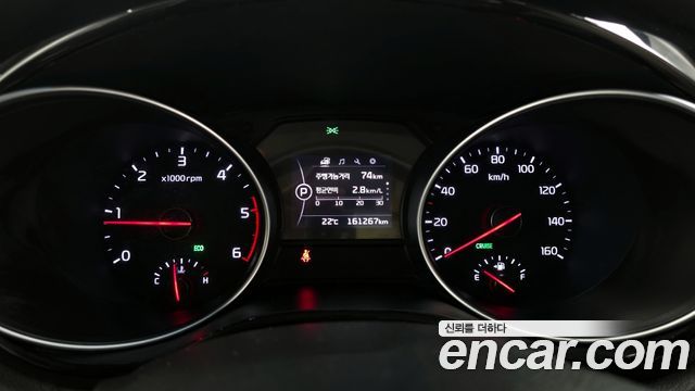 Kia Canival 2015 — photo 11