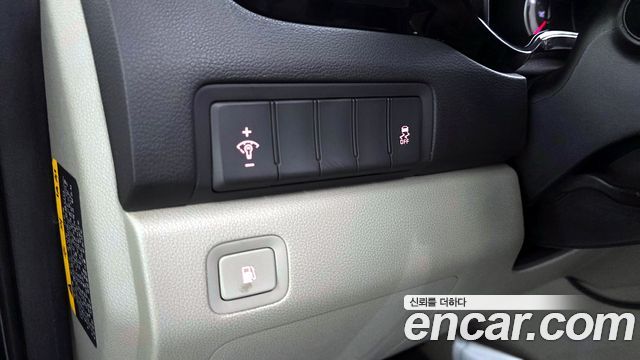 Kia Canival 2015 — photo 23