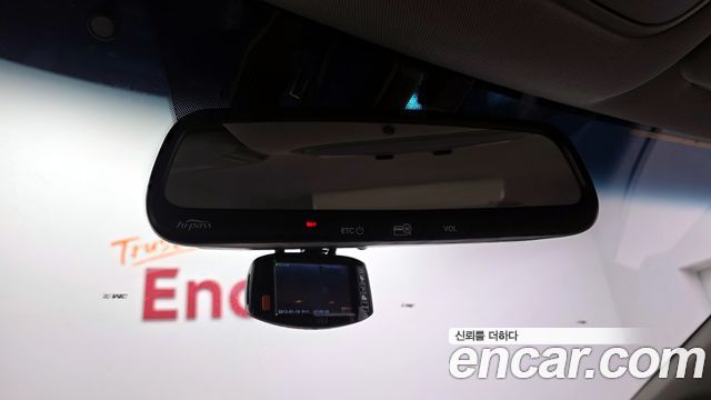 Kia Canival 2015 — photo 28