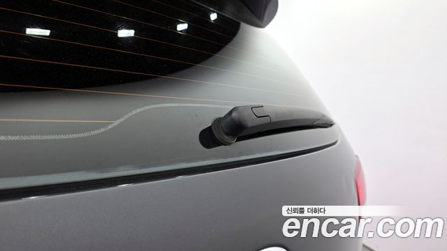 Kia Canival 2015 — photo 29