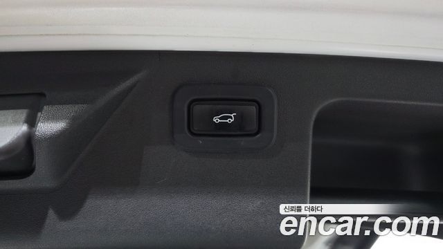 Land Rover Discovery Sport 2021 — photo 34