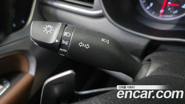 Genesis G70 2019 — photo 11