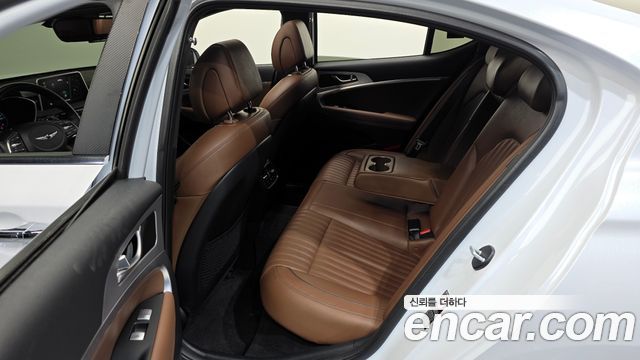 Genesis G70 2019 — photo 12