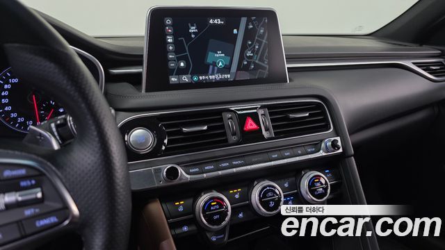 Genesis G70 2019 — photo 13