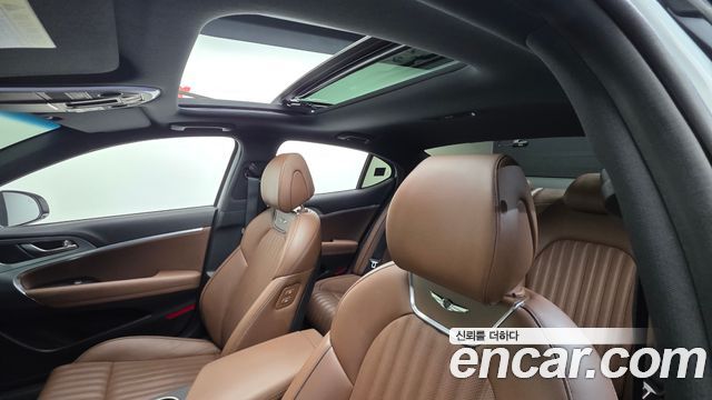 Genesis G70 2019 — photo 16