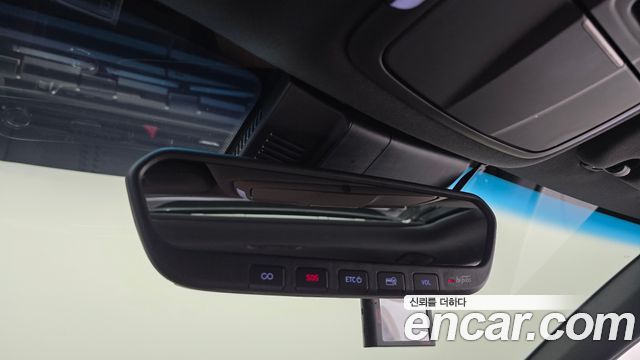 Genesis G70 2019 — photo 19