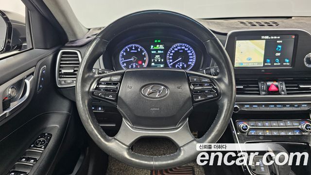 Hyundai Grandeur 2018 — photo 13