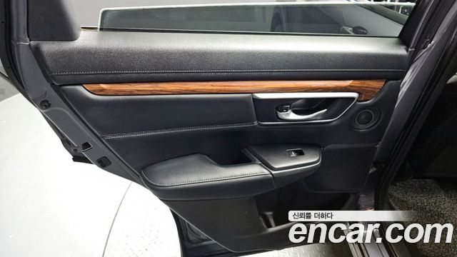 Honda CR-V 2017 — photo 15