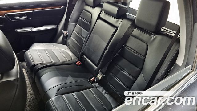 Honda CR-V 2017 — photo 28