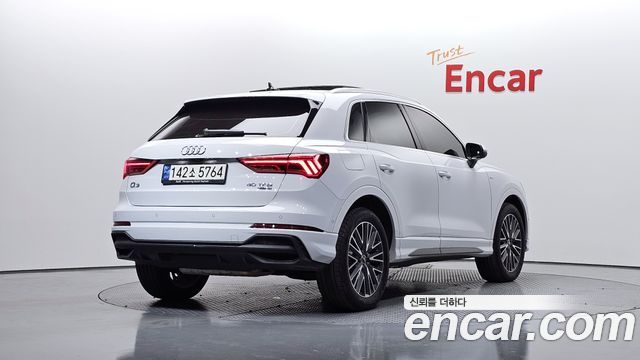 Audi Q3 2024 — photo 2