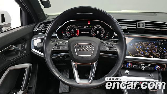 Audi Q3 2024 — photo 13