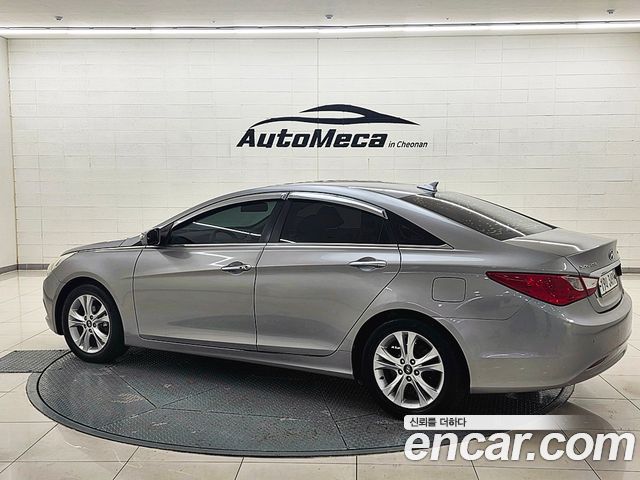 Hyundai Sonata 2010 — photo 4