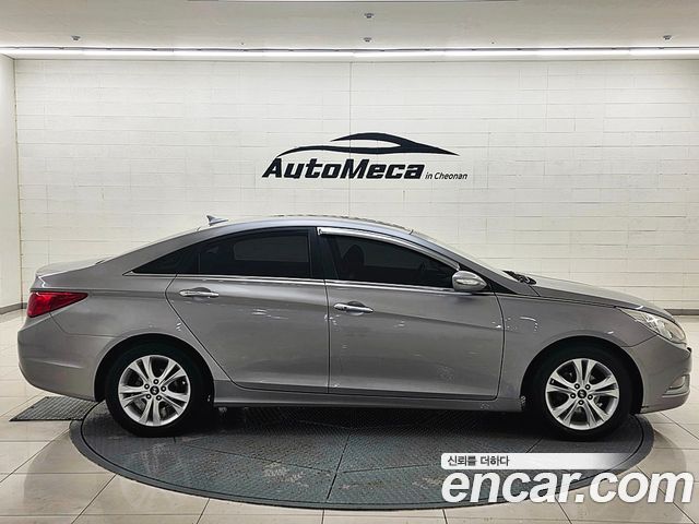 Hyundai Sonata 2010 — photo 5