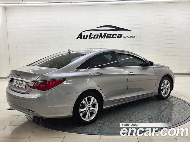 Hyundai Sonata 2010 — photo 6