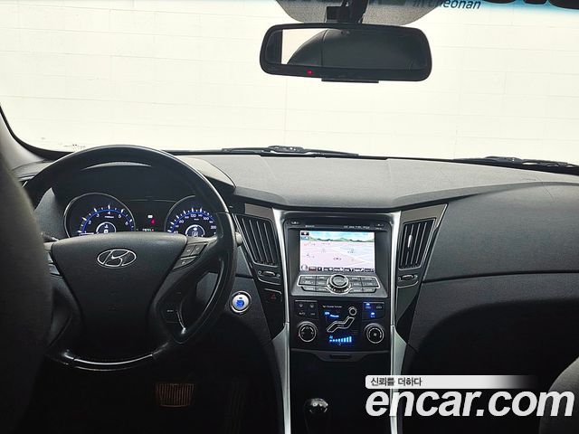 Hyundai Sonata 2010 — photo 10