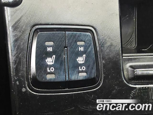 Hyundai Sonata 2010 — photo 16