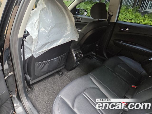 Kia K5 2016 — photo 9