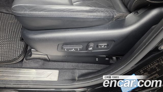 Kia Mohave 2017 — photo 31