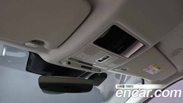Land Rover Discovery Sport 2023 — photo 17