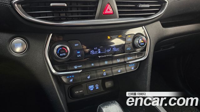 Hyundai Santafe 2020 — photo 31