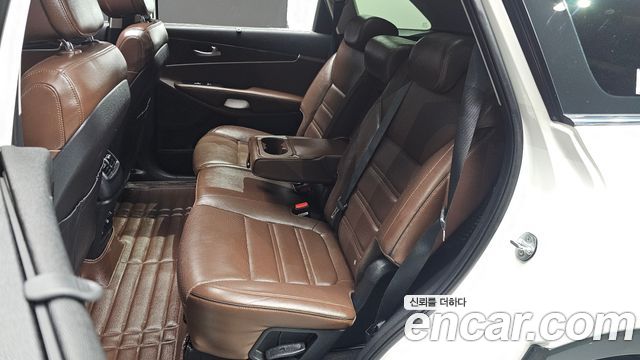 Kia Sorento 2016 — photo 11