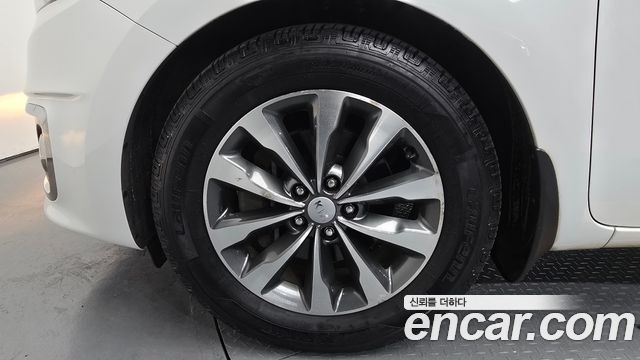 Kia Canival 2017 — photo 5