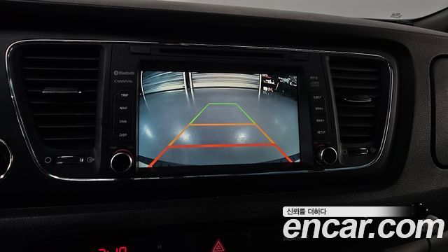 Kia Canival 2017 — photo 15
