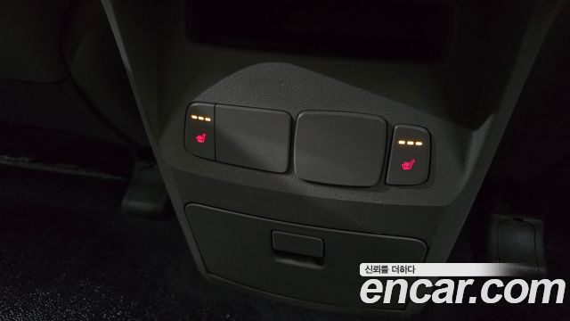 Kia Canival 2017 — photo 19