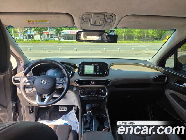 Hyundai Santafe 2019 — photo 17