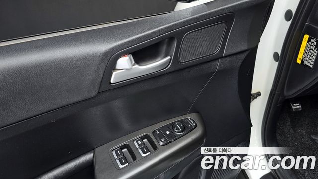 Kia Sportage 2016 — photo 24